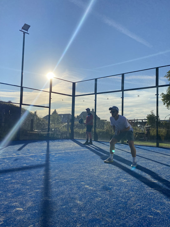 Jouer au Padel